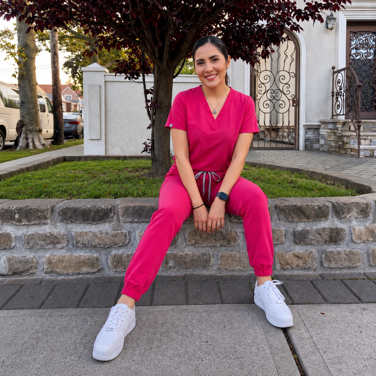 Scrubs Médicos Dama - Corte Jogger Moderno
